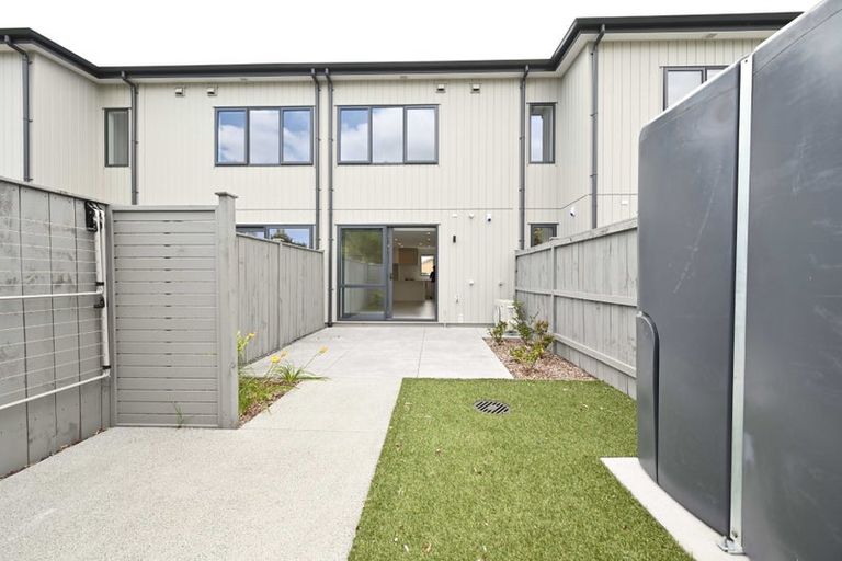 Photo of property in 5 Ngakoro Road, Karaka, Papakura, 2113