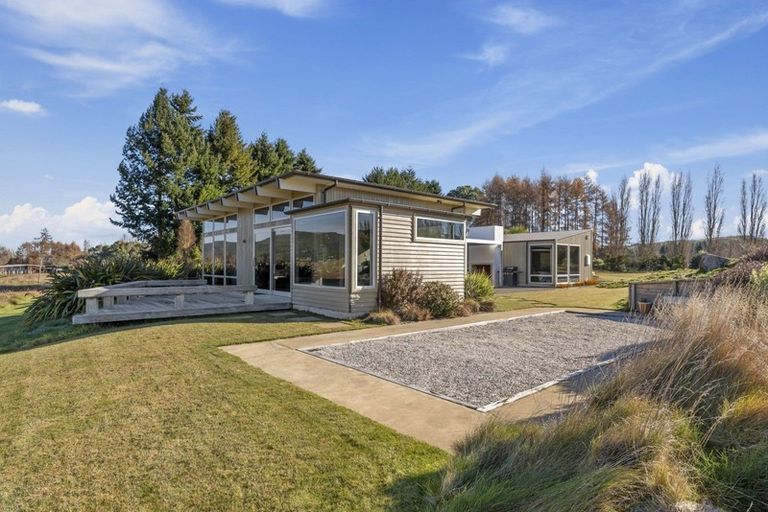 Photo of property in 2 The Fairways, Kinloch, Taupo, 3377