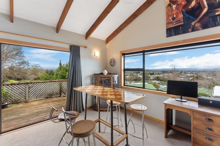 Photo of property in 23 Heatherlea Heights, Feilding, 4702