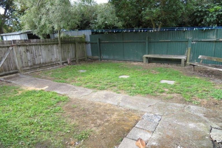 Photo of property in 2/26 Riverbank Street, Ebdentown, Upper Hutt, 5018