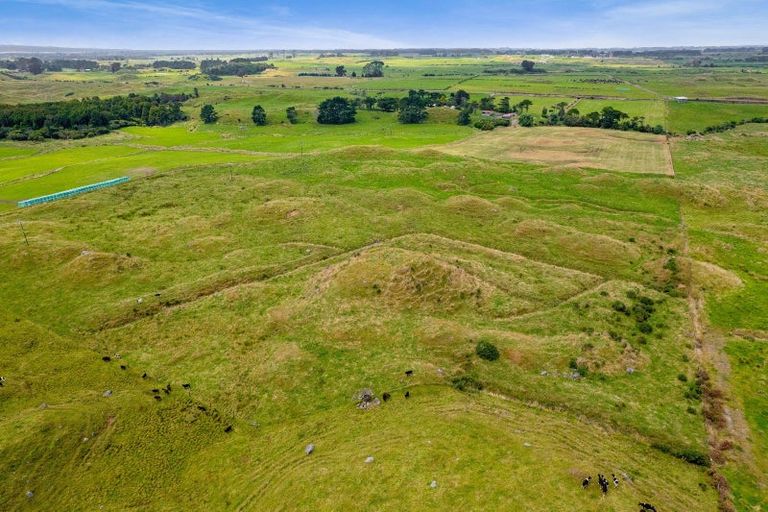 Photo of property in 955 Opua Road, Opunake, 4681