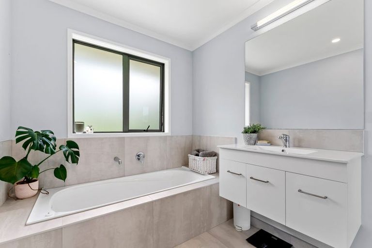 Photo of property in 7 Three Brothers Place, Warkworth, 0981