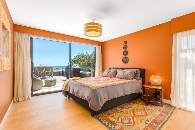 Photo of property in 90a Paetawa Road, Peka Peka, Waikanae, 5391