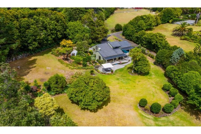 Photo of property in 168 Carter Road, Oratia, Auckland, 0604