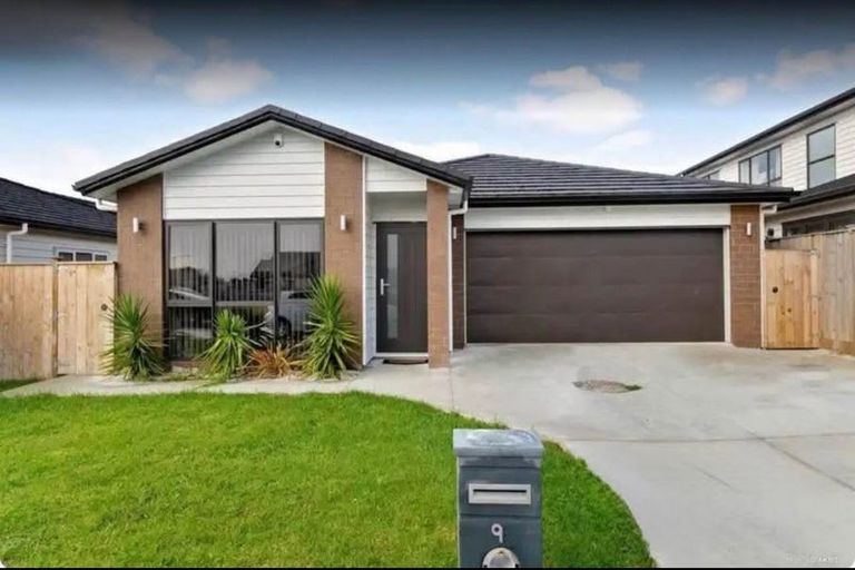 Photo of property in 9 Millfield Lane, Papakura, 2110