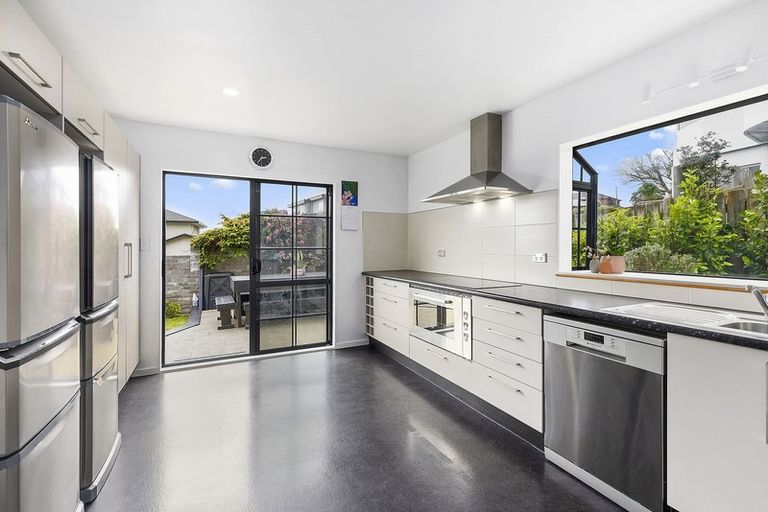 Photo of property in 42 Halladale Road, Papakowhai, Porirua, 5024