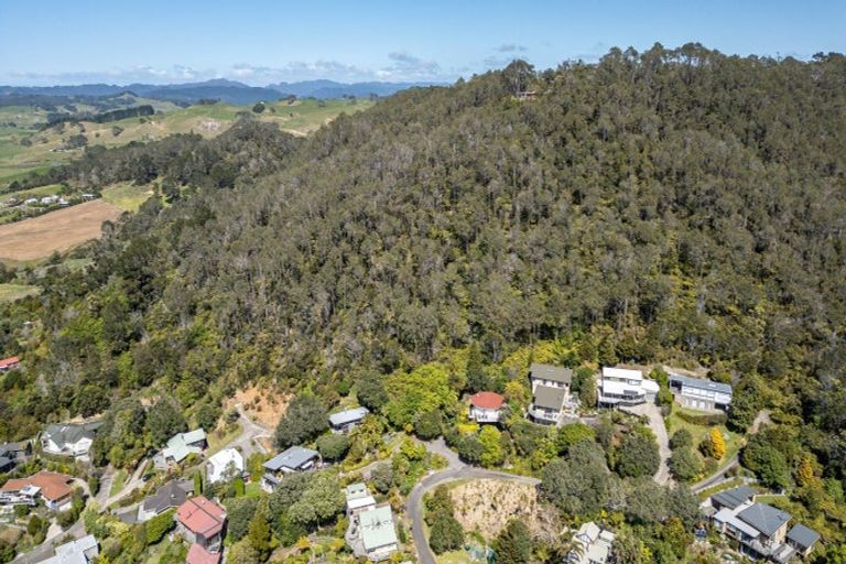 Photo of property in 8 Patricia Place, Hahei, Whitianga, 3591