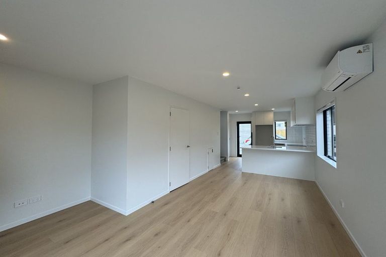 Photo of property in 1/3 Eskdale Road, Birkdale, Auckland, 0626