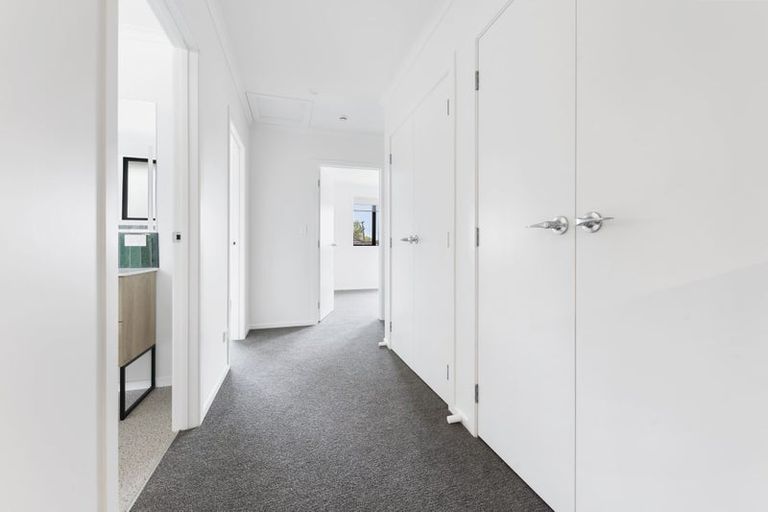 Photo of property in 30c Russell Road, Manurewa, Auckland, 2102