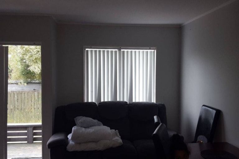 Photo of property in 1/226a Dominion Road, Red Hill, Papakura, 2110