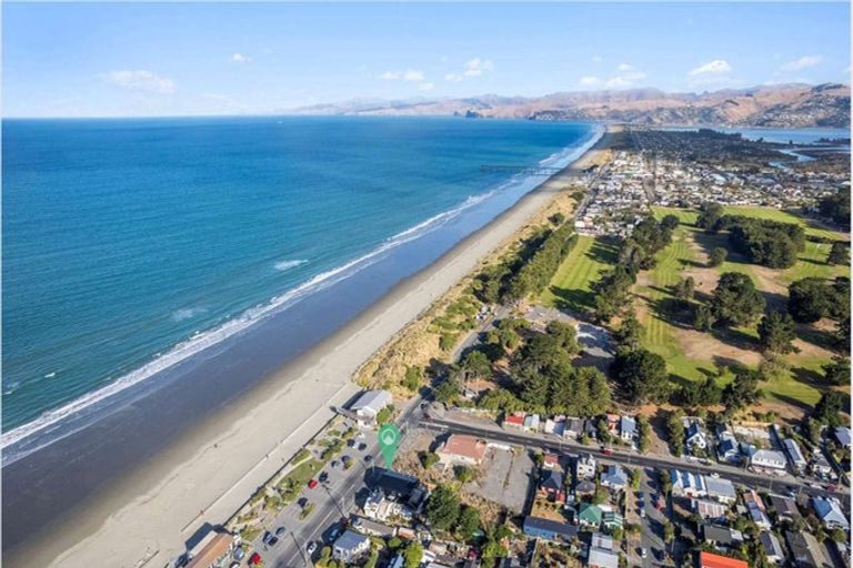 Photo of property in 85a Marine Parade, North New Brighton, Christchurch, 8083