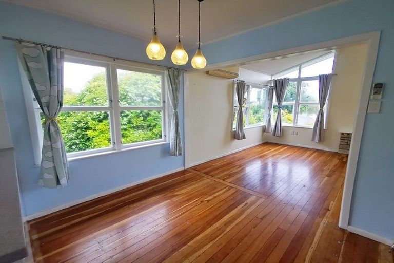 Photo of property in 16 Helena Road, Hillcrest, Hamilton, 3216