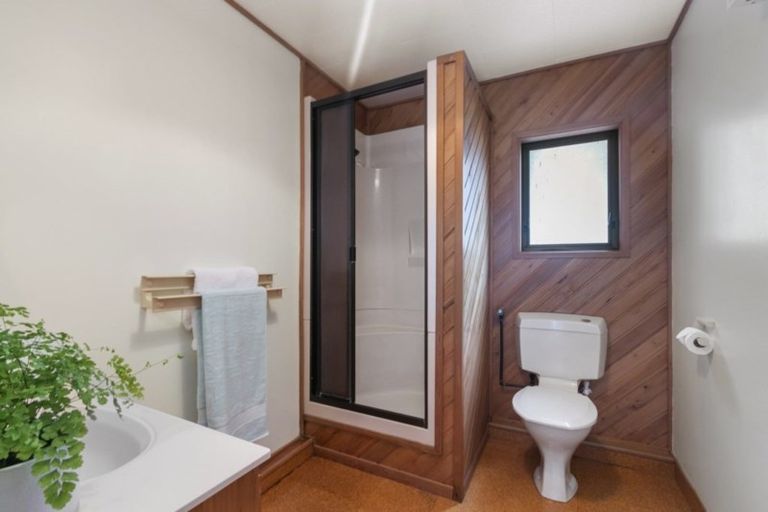 Photo of property in 16 Hibiscus Grove, Maungaraki, Lower Hutt, 5010