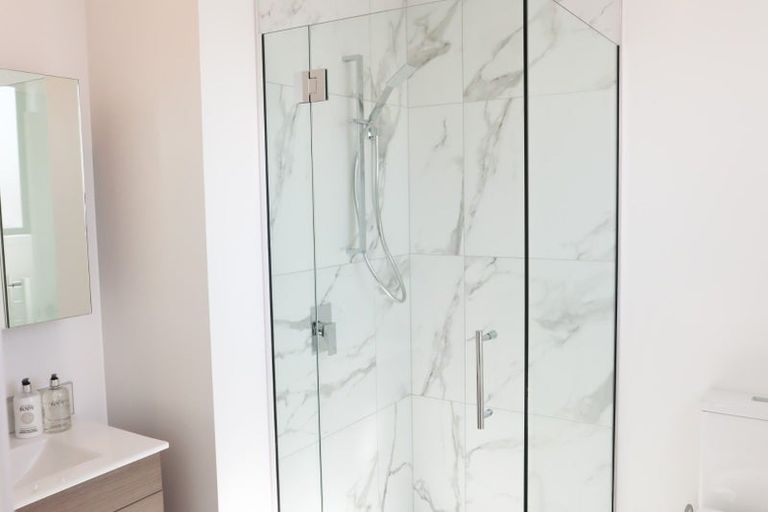 Photo of property in 1 Division Street, Riccarton, Christchurch, 8041