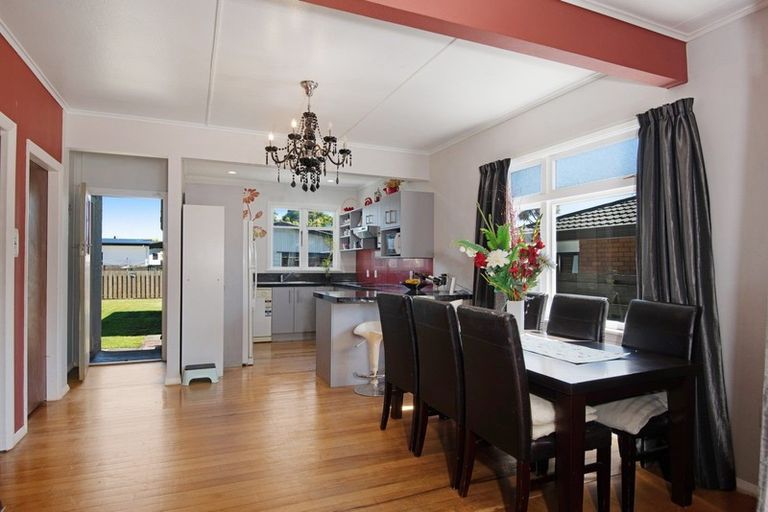 Photo of property in 159 College Street, Awapuni, Palmerston North, 4412