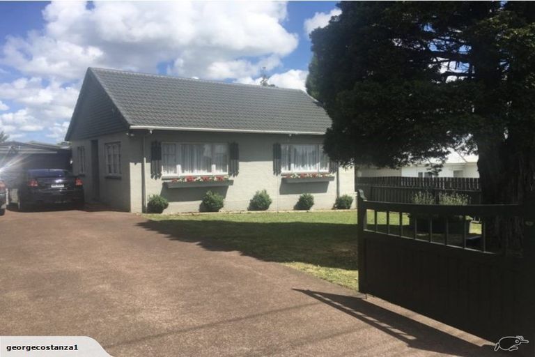 Photo of property in 1/23 Forest Hill Road, Henderson, Auckland, 0612
