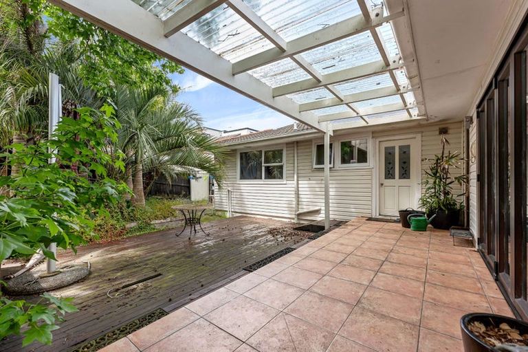 Photo of property in 18 Opal Avenue, Pakuranga, Auckland, 2010