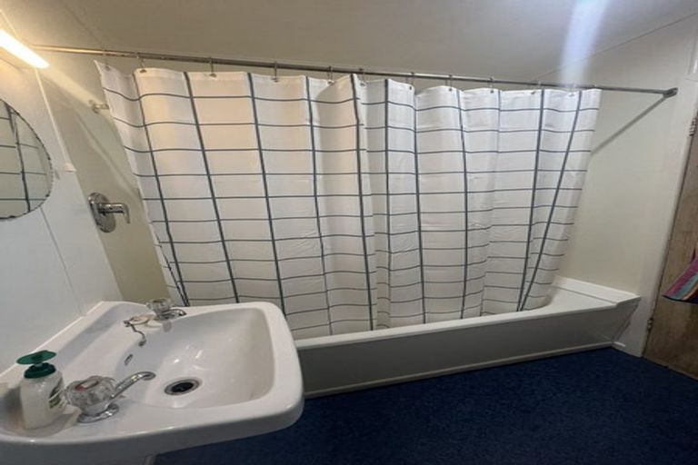 Photo of property in 3 Wharewaka Road, Wharewaka, Taupo, 3330