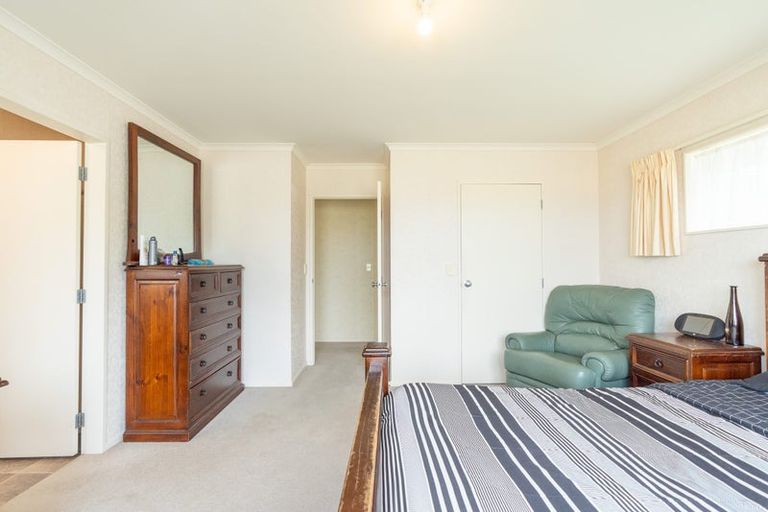 Photo of property in 29 Parnell Heights Drive, Kelvin Grove, Palmerston North, 4414