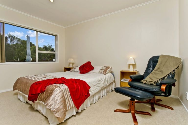 Photo of property in 42 Maxwelton Drive, Mairangi Bay, Auckland, 0630