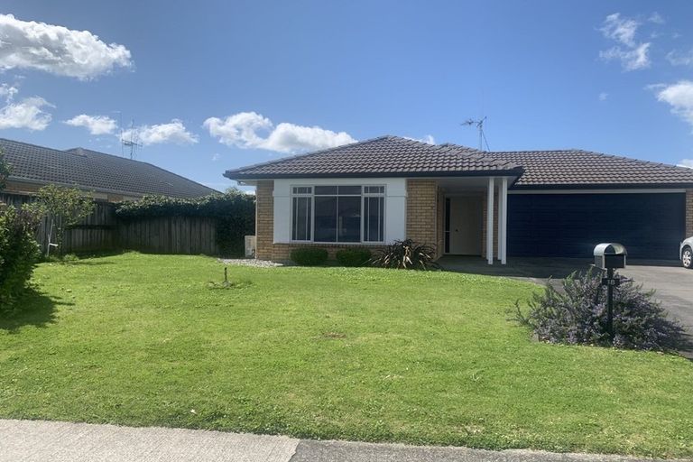 Photo of property in 18 Cate Road, Rototuna, Hamilton, 3210