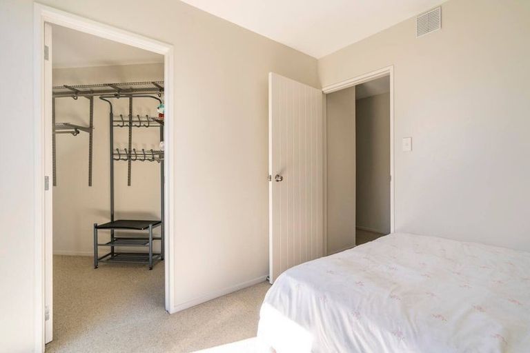 Photo of property in 118 Onetaunga Road, Chatswood, Auckland, 0626