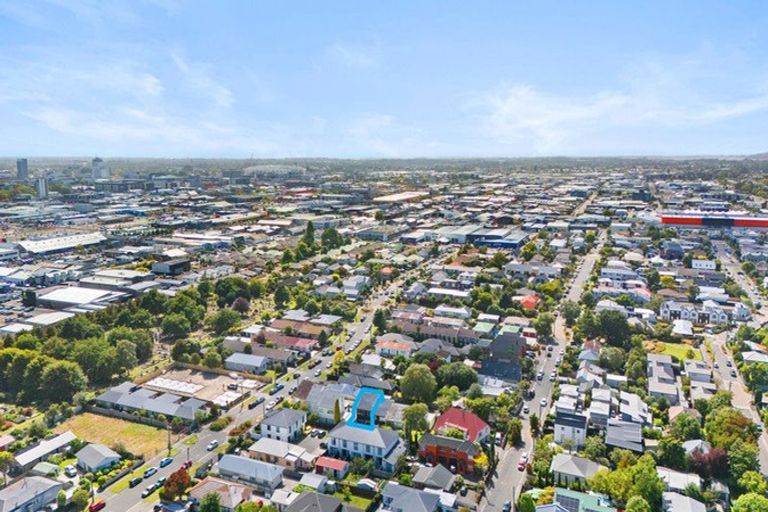 Photo of property in 20a Fairfield Avenue, Addington, Christchurch, 8024