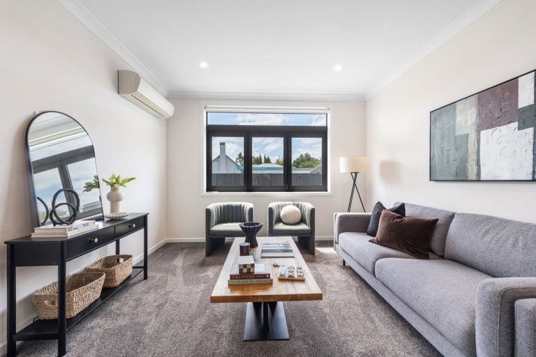 Photo of property in 109 Seaward Road, Edendale, 9825