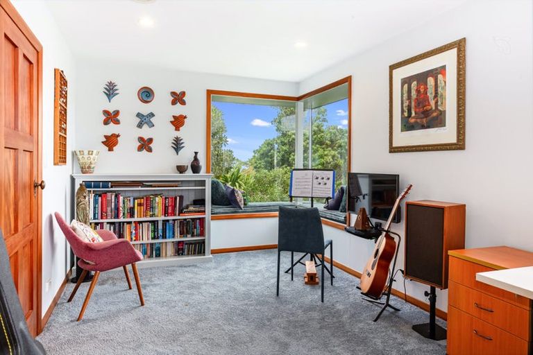 Photo of property in 7 Himalaya Crescent, Khandallah, Wellington, 6035