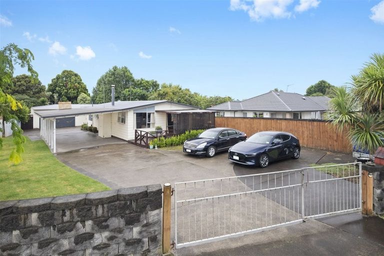 Photo of property in 75 Kitchener Road, Waiuku, 2123