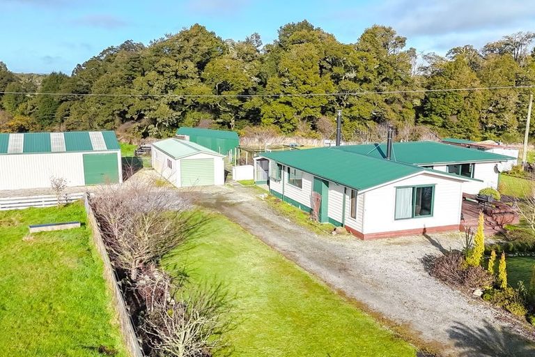 Photo of property in 7 Somerville Road, Mawheraiti, Reefton, 7895