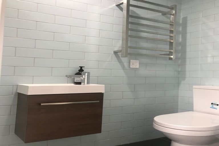 Photo of property in 116 Darlington Road, Miramar, Wellington, 6022