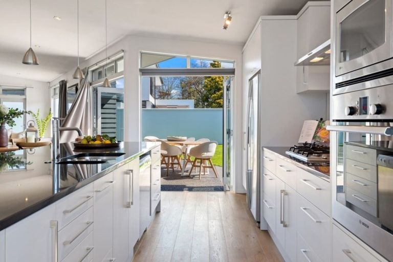 Photo of property in 19 Penhelig Place, Burnside, Christchurch, 8053