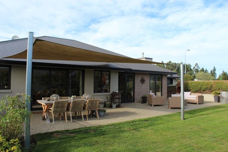 Photo of property in 41 Severn Street, Green Island, Dunedin, 9018