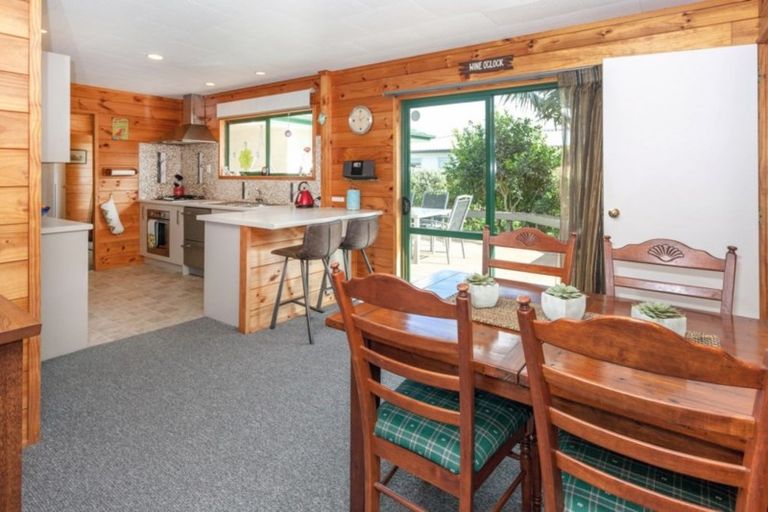 Photo of property in 244 Cook Drive, Whitianga, 3510