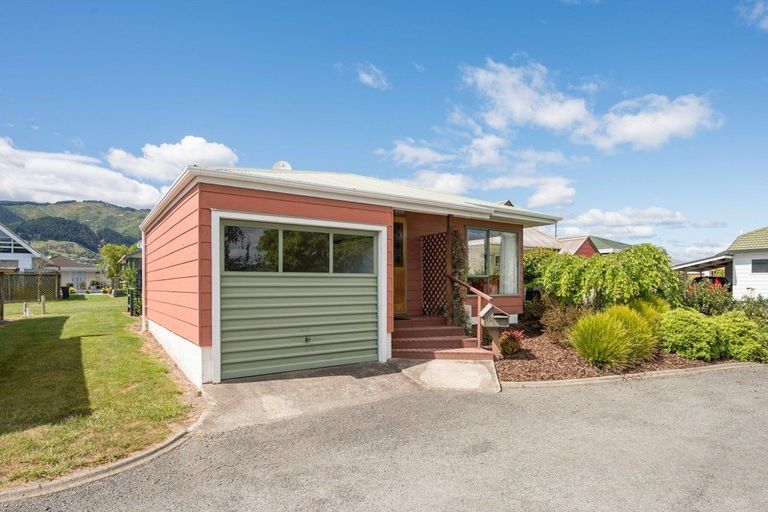 Photo of property in 10 Birchwood Grove, Richmond, 7020