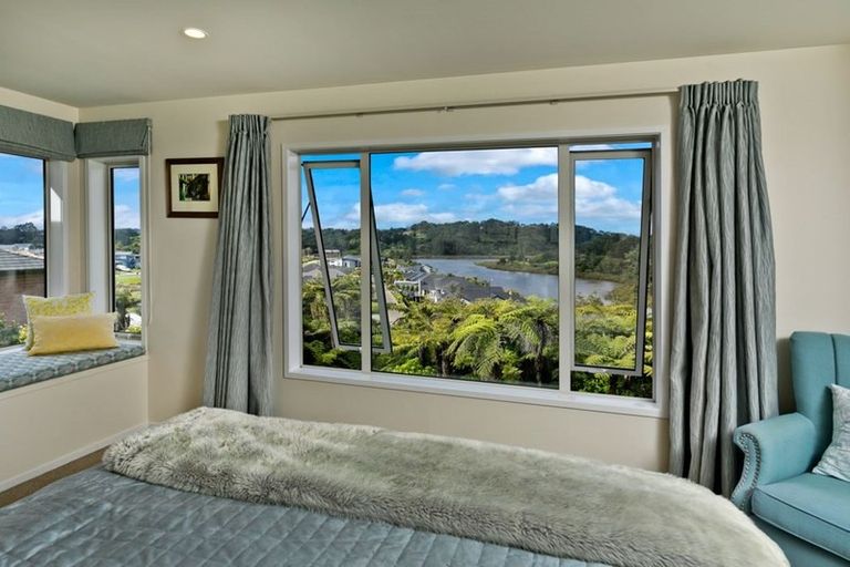 Photo of property in 82 Pohutukawa Parade, Riverhead, 0820