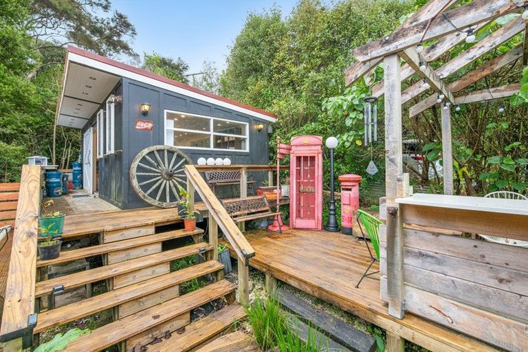 Photo of property in 295 Kanohi Road, Kaukapakapa, 0873