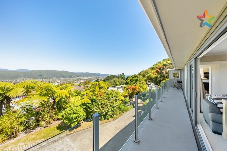 Photo of property in 121 Tirohanga Road, Tirohanga, Lower Hutt, 5010