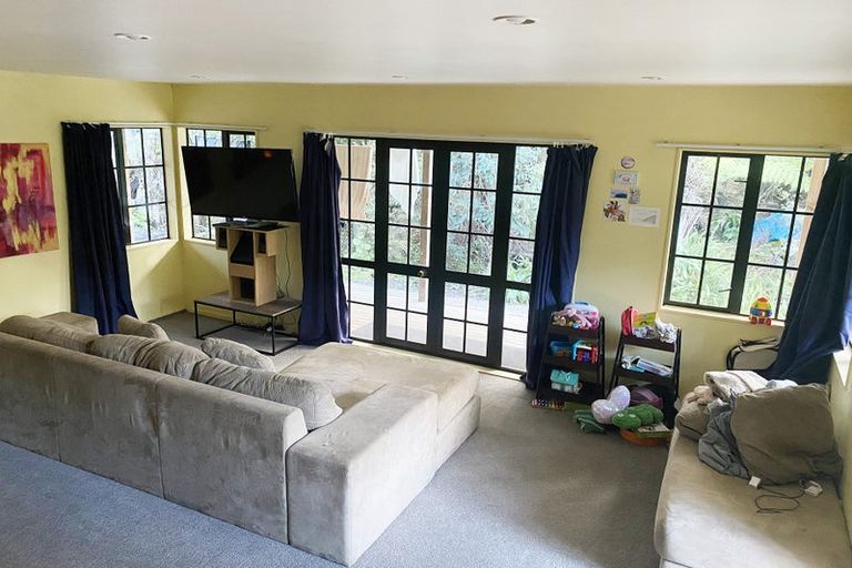 Photo of property in 45 Rewa Road, Maraetai, Auckland, 2018