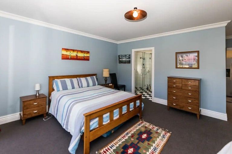 Photo of property in 5 Fishermans Lane, Mount Creighton, Queenstown, 9371