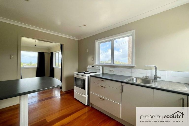 Photo of property in 119 Pioneer Road, Moturoa, New Plymouth, 4310