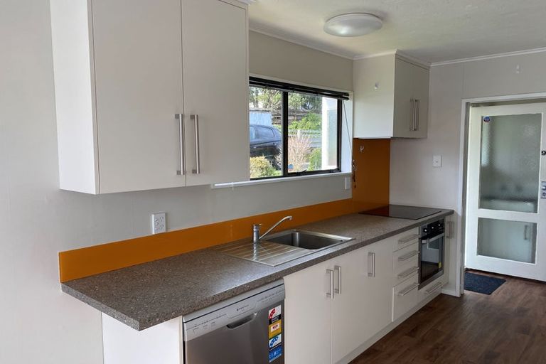 Photo of property in 9a Mossburn Grove, Kelson, Lower Hutt, 5010