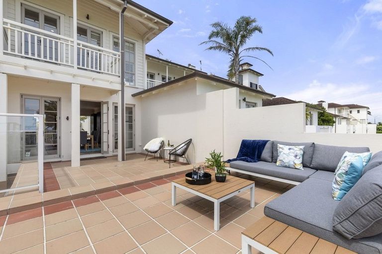 Photo of property in 295 Pinecrest Drive, Gulf Harbour, Whangaparaoa, 0930