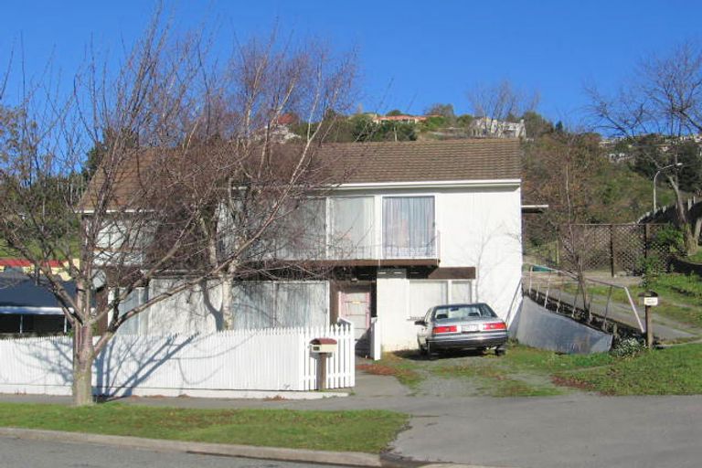 Photo of property in 35 Gunns Crescent, Cashmere, Christchurch, 8022