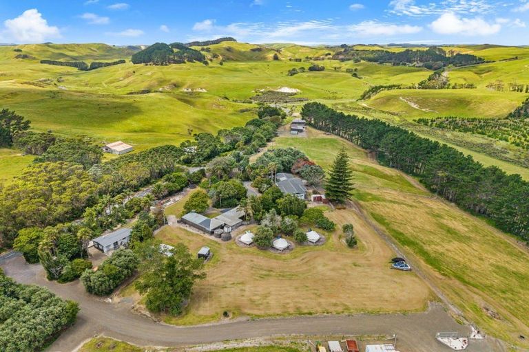 Photo of property in 49 Kai Iwi Lakes Road, Omamari, Dargaville, 0373