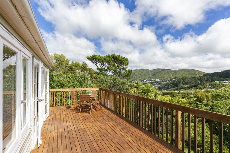 Photo of property in 34 Montgomery Avenue, Karori, Wellington, 6012