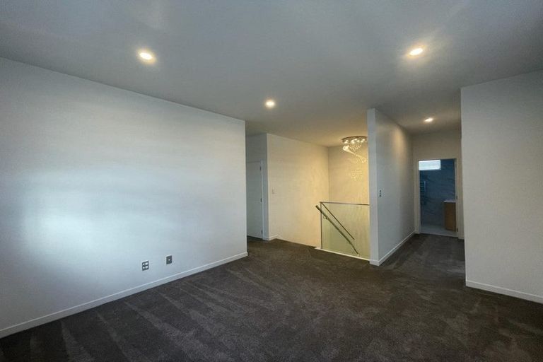 Photo of property in 4 La Bella Road, Hobsonville, Auckland, 0616