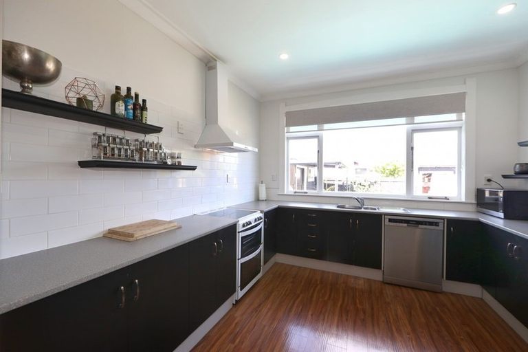 Photo of property in 1001 Heretaunga Street East, Parkvale, Hastings, 4122