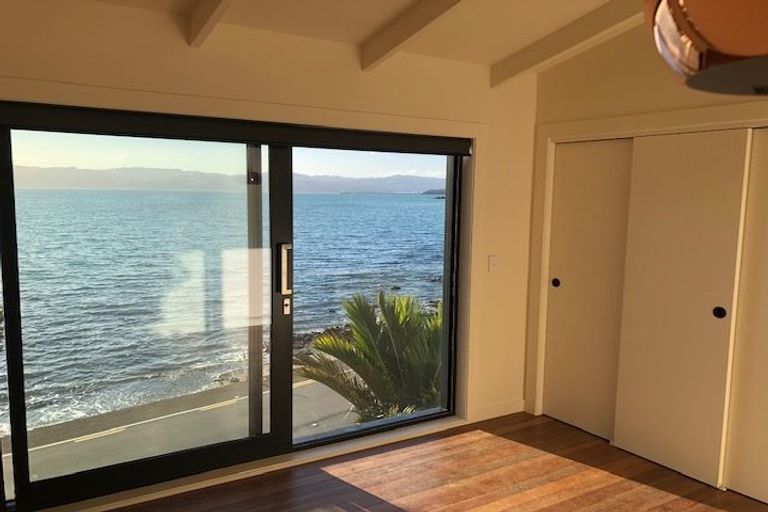 Photo of property in 725 Marine Drive, Eastbourne, Lower Hutt, 5013